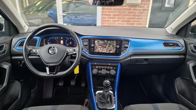 Volkswagen T-Roc 1.0 TSI Style, Beats, Stoelverwarming, NL Auto!