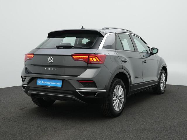 Volkswagen T-Roc 1.0 TSI 115 pk Style | Stoelverwarming | Adaptive Cruise | Navigatie | Parkeersensoren voor/achter | Carplay