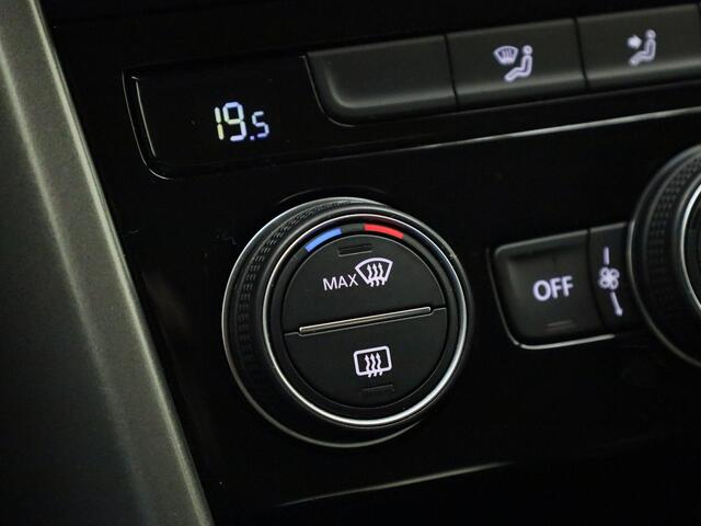 Volkswagen T-Roc 1.0TSI/110PK · Navigatie · Apple/Android Car Play · Camera + Parkeersensoren