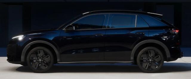 Volkswagen T-Roc 1.5 eTsi R-Line First Edition !!!Profiteer ook van 2.000 euro inruilpremie!!!