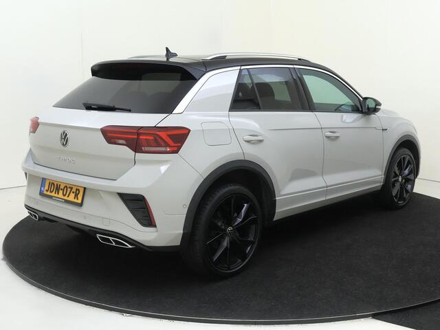 Volkswagen T-Roc 1.5 TSI R-Line Edition | Digital Cockpit Pro | Achteruitrijcamera | Navigatie | 19 Inch LM velgen | Easy open kofferklep | Keyless Entry & Start |