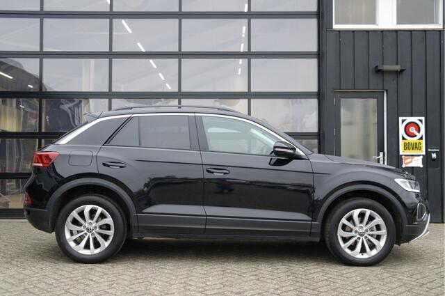 Volkswagen T-Roc 1.5 TSI Life Business | Adap.Cruise | Carplay | Clima | Stoelverwarming | Dealer Onderhouden