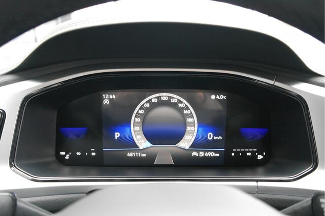 Volkswagen T-Roc 1.5 TSI Life Business | Adap.Cruise | Carplay | Clima | Stoelverwarming | Dealer Onderhouden