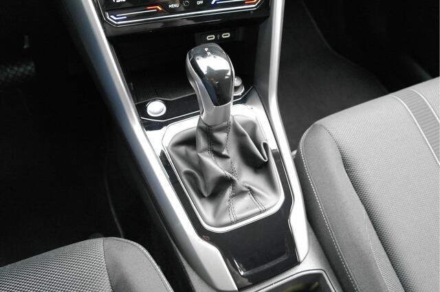 Volkswagen T-Roc 1.5 TSI Life Business | Adap.Cruise | Carplay | Clima | Stoelverwarming | Dealer Onderhouden