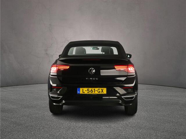 Volkswagen T-Roc Cabrio R-Line 1.5 TSI 150pk DSG Automaat Adaptive cruise control, LED matrix koplampen, Navigatie, Parkeersensoren, App connect, DAB, Radio