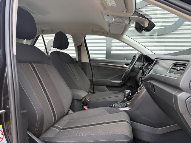 Volkswagen T-Roc 1.5 TSI Style 1e Eigenaar,Clima,Navi,Automaat,150 PK,Adap cruise,PDC V+A,Carplay,N.A.P,APK tot 08-2027