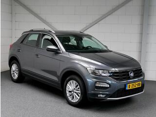 volkswagen-t-roc-1.0-tsi-style-bus.