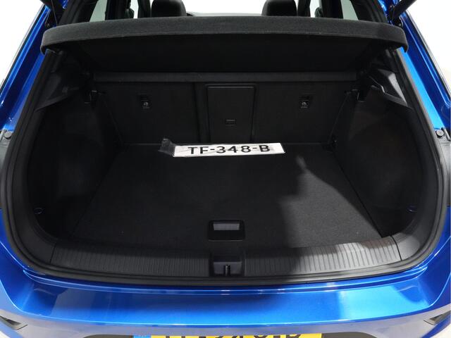 Volkswagen T-Roc 1.5 TSI 150pk Automaat Sport Executive Advance Trekhaak Panoramadak Navigatie Camera Keyless Android/Carplay 95