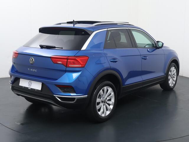 Volkswagen T-Roc 1.0 TSI Style | 110 PK | Panoramadak | Climate control | Achteruitrijcamera |