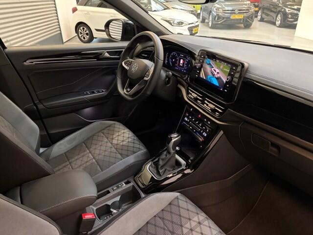 Volkswagen T-Roc 1.5 TSI R-LINE/BLACK/PANORAMA/IQ LIGHT/IQ DRIVE/EL A KLEP ENZ