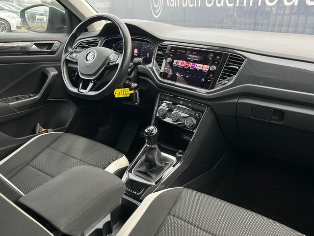 Volkswagen T-Roc 1.5 TSI 150pk Sport Navigatie
