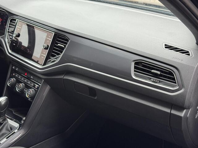 Volkswagen T-Roc 1.5 TSI Sport Bisns R,Carpl,trekh,Cam,Cruise