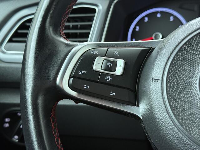 Volkswagen T-Roc 1.5 TSI Sport | 150 PK | Automaat | Trekhaak | Achteruitrijcamera | Adaptive cruise control | Voorstoelen verwarmd |