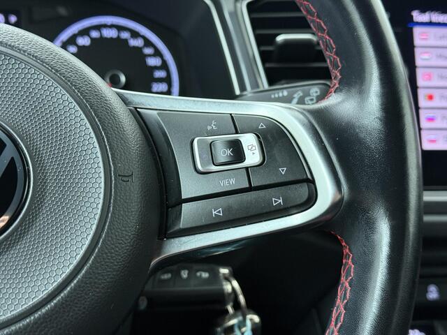 Volkswagen T-Roc 1.5 TSI Sport | 150 PK | Automaat | Trekhaak | Achteruitrijcamera | Adaptive cruise control | Voorstoelen verwarmd |