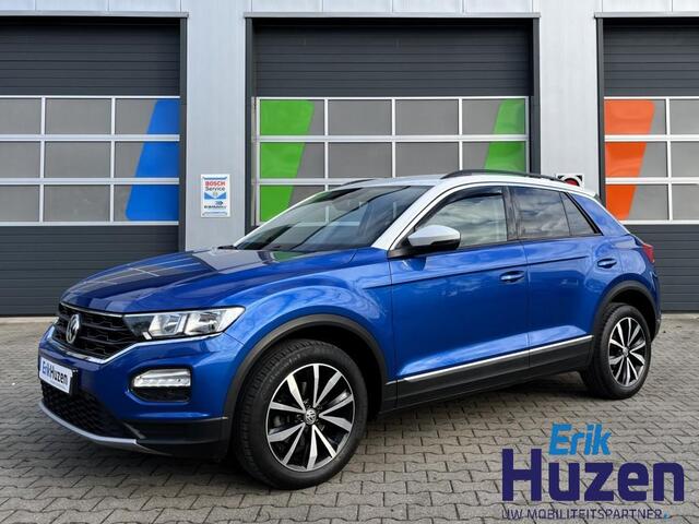 Volkswagen T-Roc TâRoc 1.5 TSI DSG / Luxe uitvoering / CarPlay ACC / Trekhaak