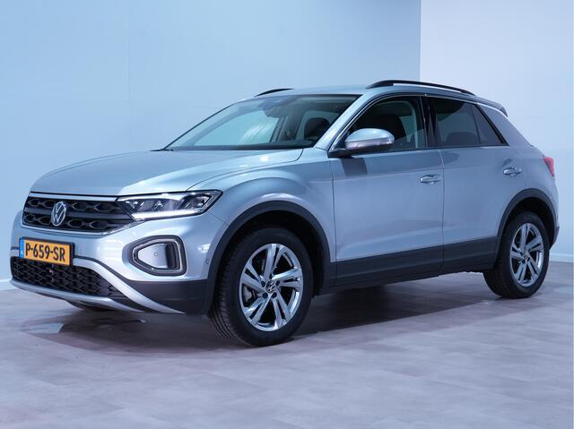 Volkswagen T-Roc 1.5 TSI 150pk DSG Life 75 Edition Navigatie via App Camera PDC Trekhaak