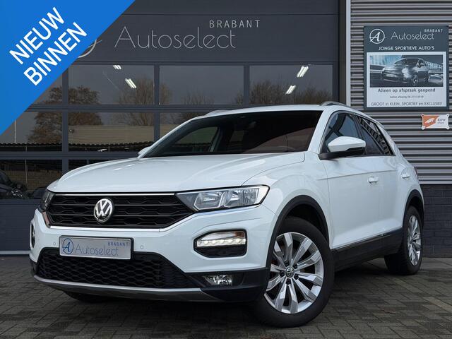 Volkswagen T-Roc 1.5 TSI Sport CarPlay Camera Virtual Dash