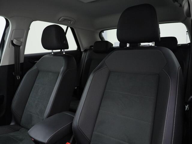Volkswagen T-Roc 1.5TSI/150PK Style DSG · Navigatie · Apple/Android Car Play · Trekhaak · Stoelverwarming · Garantie tot januari 2027