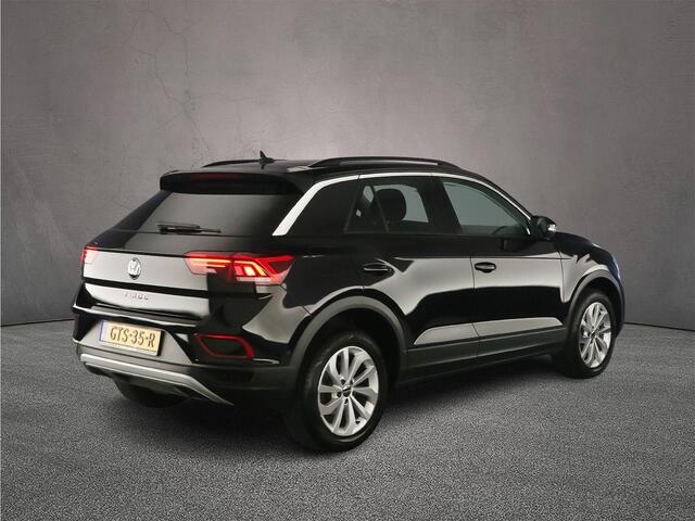 Volkswagen T-Roc Life Edition 1.5 TSI 150pk DSG Automaat Adaptive cruise control, Achteruitrijcamera, LED koplampen, App connect, Parkeersensoren, Airco, DAB, Radio