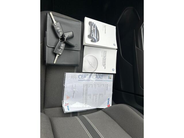 Volkswagen T-Roc 1.5 TSI Sport Virtual Cockpit / Camera / Trekhaak