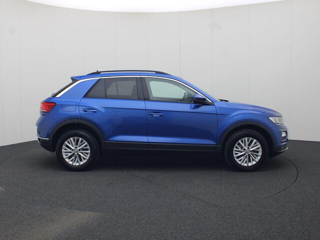 Volkswagen T-Roc 1.0TSI/115PK Style · Navigatie · Apple/Android Car Play · Parkeersensoren