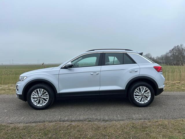 Volkswagen T-Roc 1.5 TSI Style Adaptive cruise / Trekhaak / Automaat