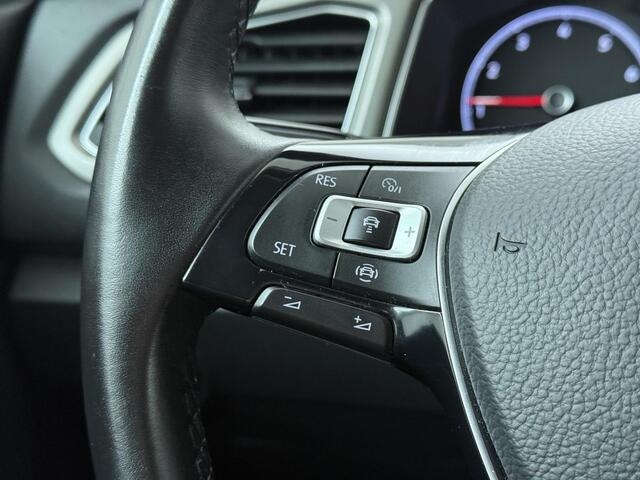 Volkswagen T-Roc 1.0 TSI Style | 110 PK | Adaptive cruise control | Airco | Lane assist |