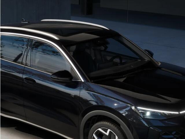 Volkswagen T-Roc R-Line First Edition 1.5 eTSI 150 PK 7 versn. DSG · Electrische Achterklep · Draadloze telefoonlader ·