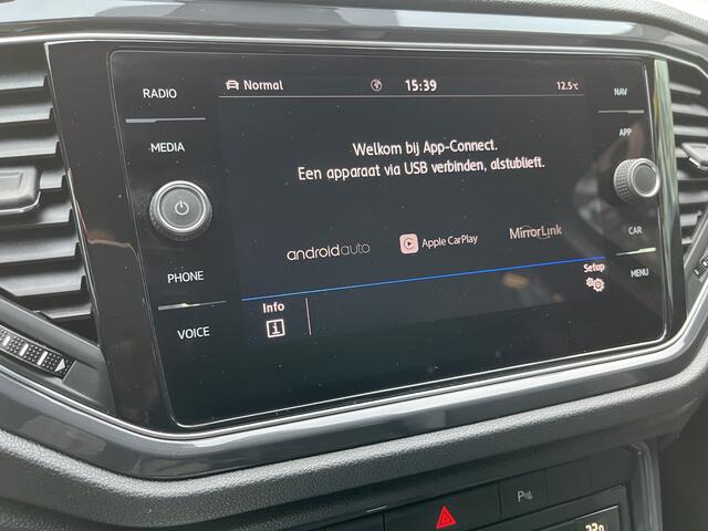 Volkswagen T-Roc 1.5 TSI Sport Business R | CAMERA | CARPLAY | 20INH | STOELVERW.