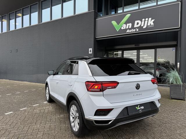 Volkswagen T-Roc 1.5 TSI Sport Panodak Navi Camera El.Klep Trekhaak