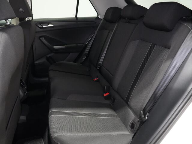 Volkswagen T-Roc 1.5 TSI 150pk DSG Life Navi via App Camera Clima Acc 128