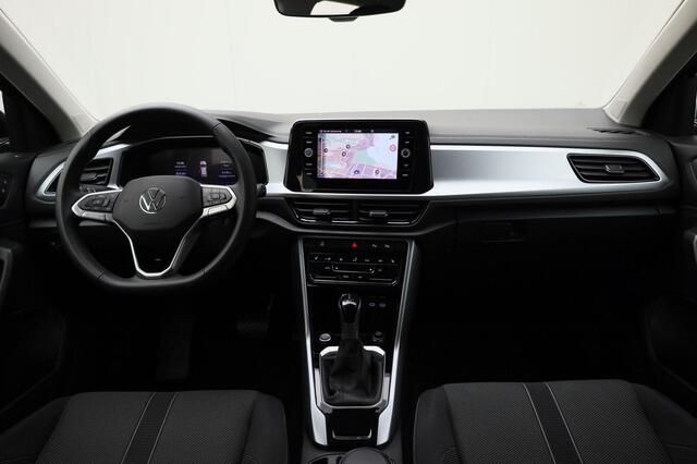 Volkswagen T-Roc 1.5TSI/150PK Life DSG · Navigatie · Apple/Android · Camera + Parkeersensoren · Garantie tot februari 2027