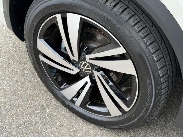 Volkswagen T-Roc 1.5 TSI 150pk DSG R-Line | Camera | Keyless | Elek. Achterklep | Dode hoek | Rijklaar incl. 1 jaar Bovag garantie