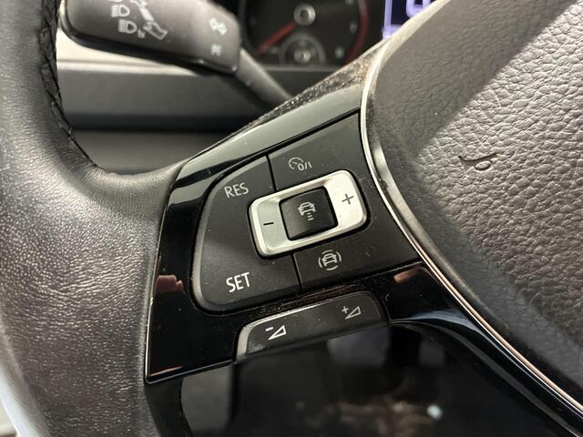 Volkswagen T-Roc Cabrio 1.5 TSI 150pk DSG Style · Apple/Android Car Play · Stoelverwarming · Alarm · Navigatie · P-Sensoren · 17'' Inch ·