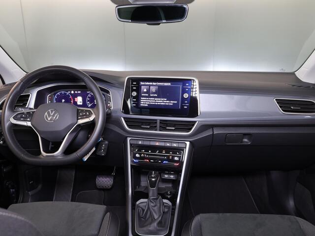 Volkswagen T-Roc 1.5 TSI Style 150 PK DSG | Private lease vanaf ¤641,-| Trekhaak afneembaar | Navigatie | Stoel verwarming en massage | Alcantara |