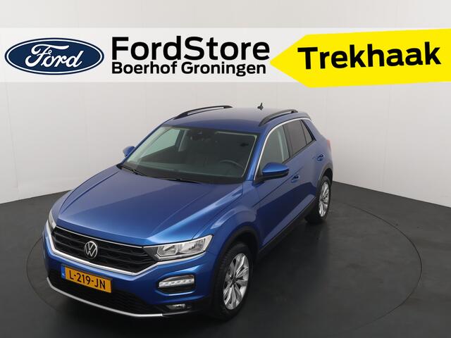 Volkswagen T-Roc 1.5 TSI Style | Automaat I Dealeronderhouden I Trekhaak I Navi I Adapt Cruise | 4 seiz banden