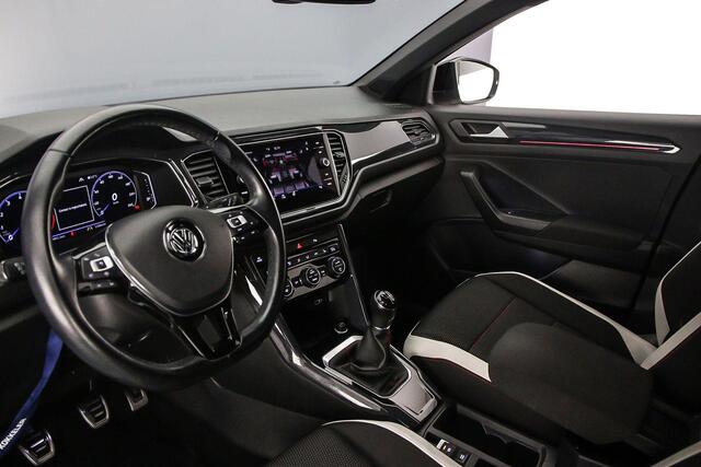 Volkswagen T-Roc Sport 1.0 TSI 115pk Adaptive cruise control, Navigatie, Parkeersensoren, Stoelverwarming, LED koplampen, DAB, Radio, Airco, Bluetooth