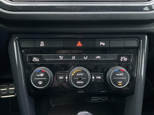 Volkswagen T-Roc 1.5 TSI R-Line Automaat Trekhaak Carplay Adap.Cruise Keyless Led NL-Auto Hoogzitter!