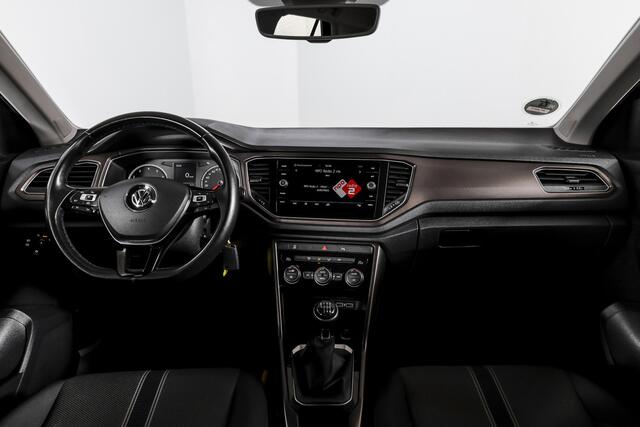 Volkswagen T-Roc 1.5 TSI Style 150 PK Orig. NL | Afn. Trekhaak | Adapt. Cruise | PDC | NAV + App. Connect | ECC | LM 16" |