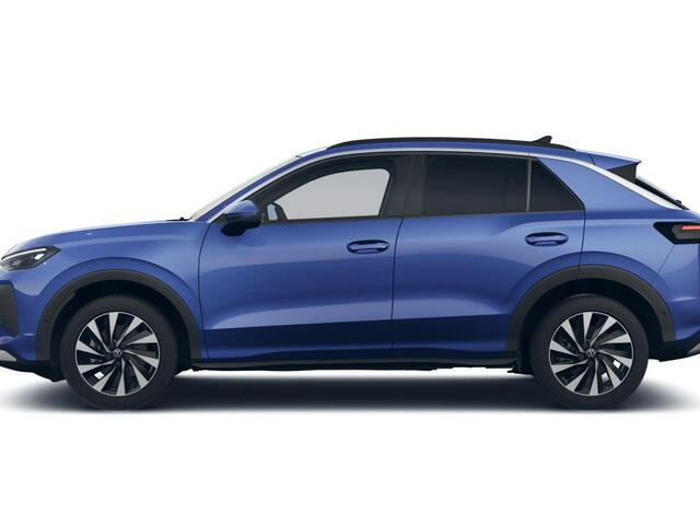 Volkswagen T-Roc 1.5 eTsi Life First Edition | Trekhaak | Stoel- & Stuurverwarming | Dodehoek detectie | Camera |