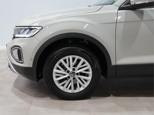 Volkswagen T-Roc 1.5 TSI 150pk DSG Life Business Trekhaak Navi Stoelverw. Parkass. Android/Carplay 297