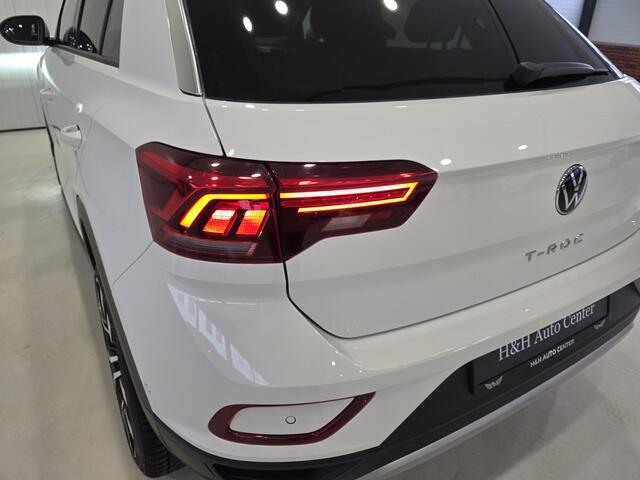 Volkswagen T-Roc 1.0 TSI Life Business|virt.clock| |Carplay|Clima|