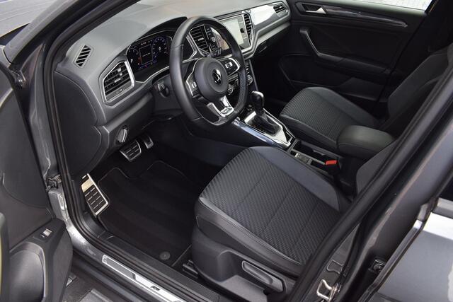Volkswagen T-Roc 1.5 TSI 150pk DSG R-line | Pano | Camera | Trekhaak | Virtual | Beats