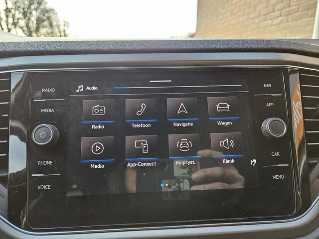 Volkswagen T-Roc 1.5 TSI Sport