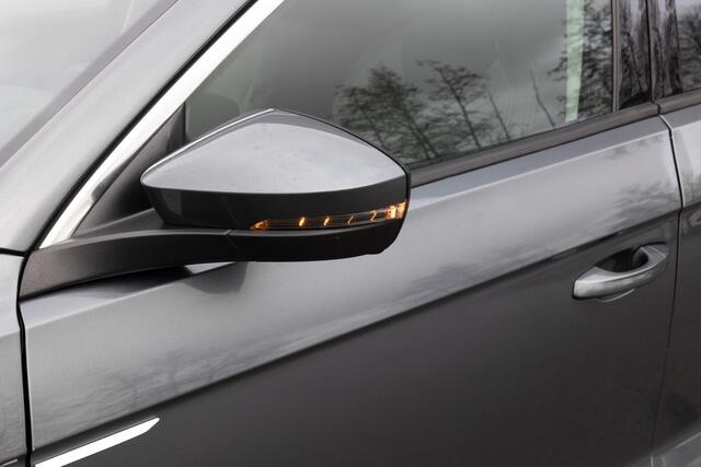 Volkswagen T-Roc 1.5 TSI | 2X R-Line | PANO | CAMERA