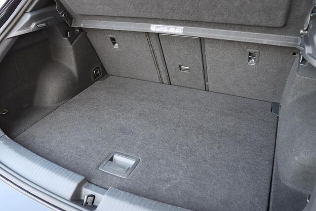 Volkswagen T-Roc 1.5 TSI Sport Business R 150pk