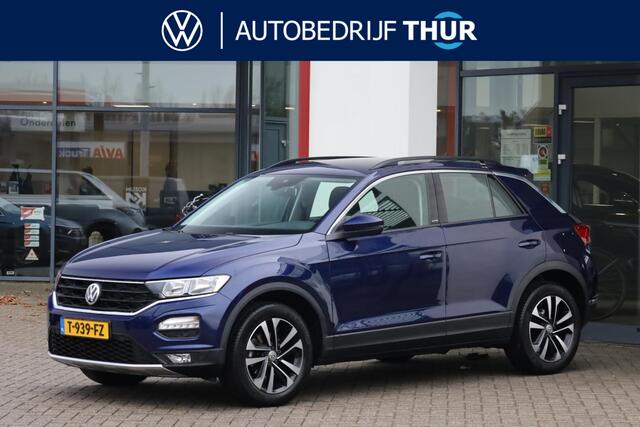 Volkswagen T-Roc 1.5 TSI United 110KW/150PK DSG, trekhaak, keyless entry, digital cockpit pro, bi colour LMV, carplay (navigatie)