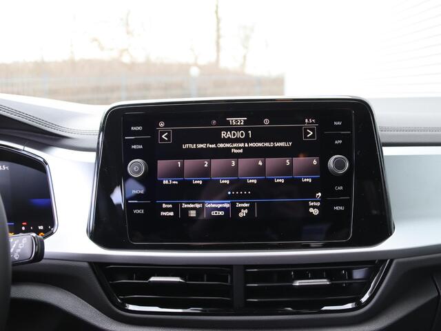 Volkswagen T-Roc Life Edition 1.0 85 kW / 116 pk TSI SUV 6 versn. Hand | Climatronic | Multimedia pakket incl. navigatie | LED Plus |