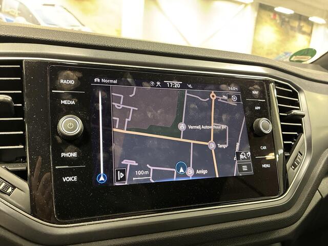 Volkswagen T-Roc Cabrio 1.5 TSI 150pk DSG R-Line · Camera · Navigatie · Stoelverwarming · P-Sensoren · Park Assist · 17'' Inch ·