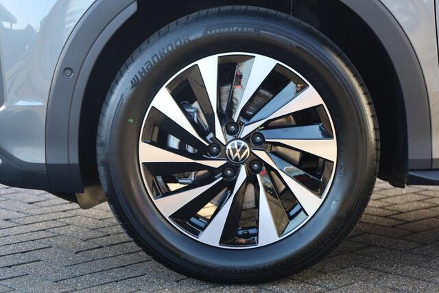 Volkswagen T-Roc 1.5 eTsi Life First Edition 116PK / 85kW DSG, Demonstratie voertuig (beschikbaar per 1 september 2026), wegklapbare trekhaak, Apple Carplay & Android Auto, 17" 'Lima' LMV, keyless start & entry, reservewiel, ambiente pakket (sfeerverlichting), comfort pak